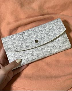 (Category: ) located in . Submitted by pre.lovedsss (Listing ID 1317862822, Image 1). Description: .