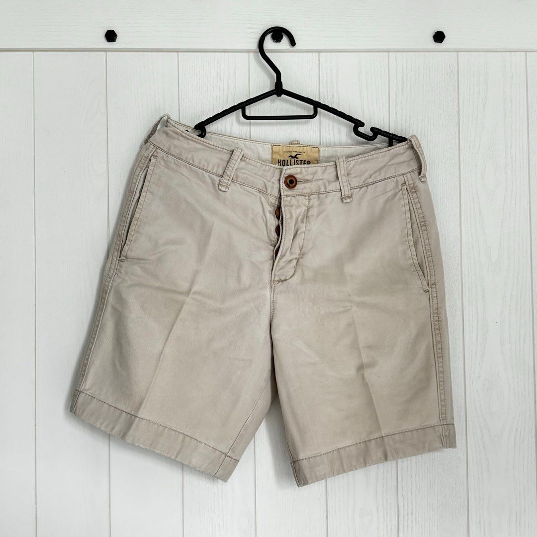 HOLLISTER KHAKI SHORTS Men s Fashion Bottoms Shorts on Carousell
