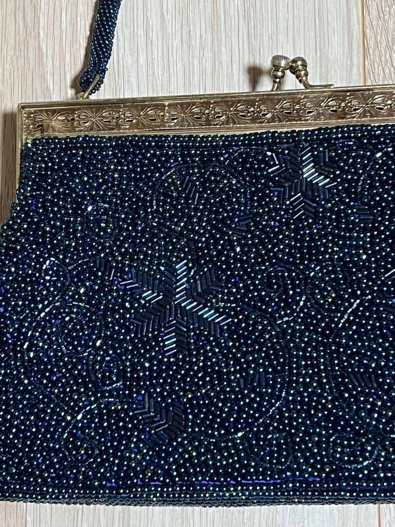 Japanese vintage clutch (Category: Clutches) located in Talibon. Submitted by ky.declutters (Listing ID 1317801235, Image 3). Description: ✨ previously owned by my Japanese husband's grandmother.