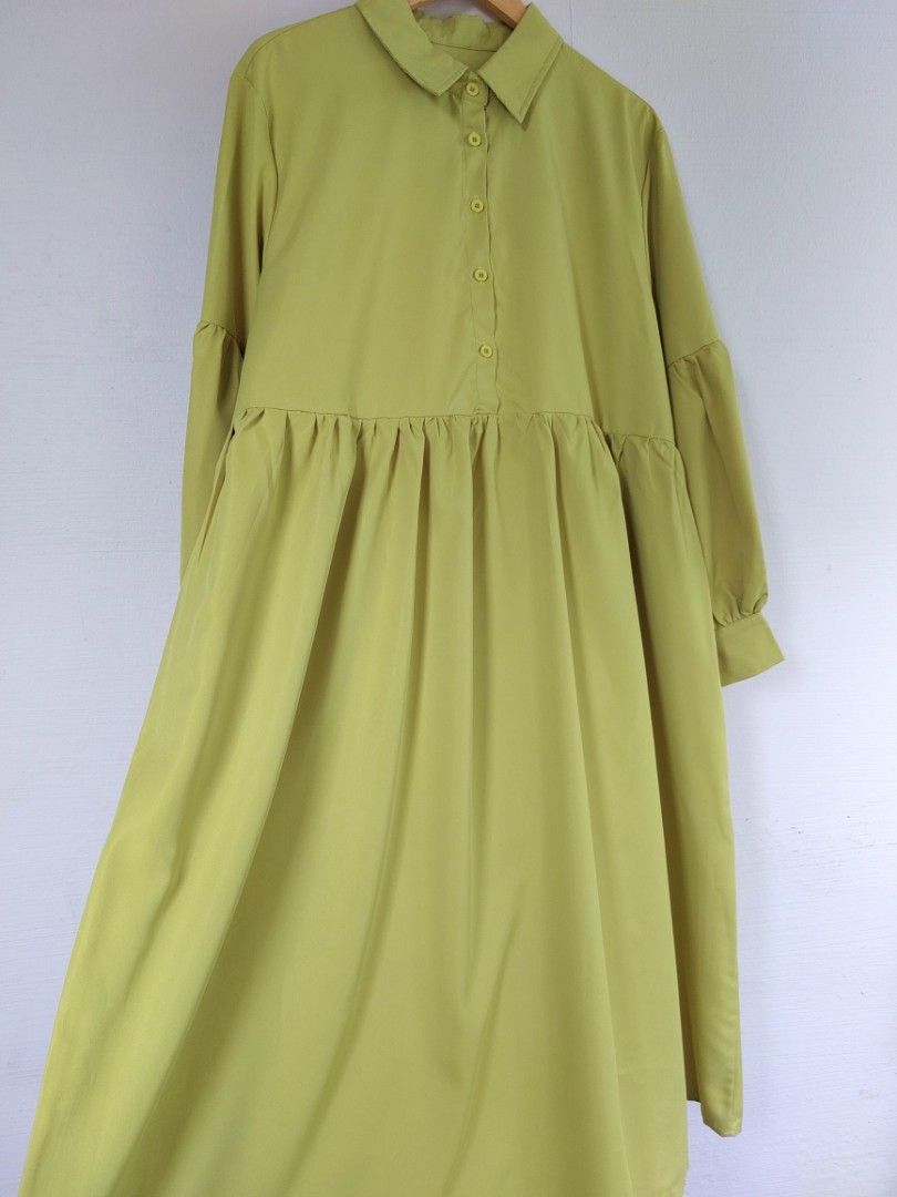 Shophanan Lime Midi Tunic (Category: Dresses) located in Singapore. Submitted by modestbeauty.sg (Listing ID 1317859938, Image 2). Description: PTP 62CM LENGTH 122CM Soft cotton. Functional buttons at front & cuffs. Nursing friendly. Oversized. Non-sheer. Minimal ironing. Tracked shipping $2.50. no nego..