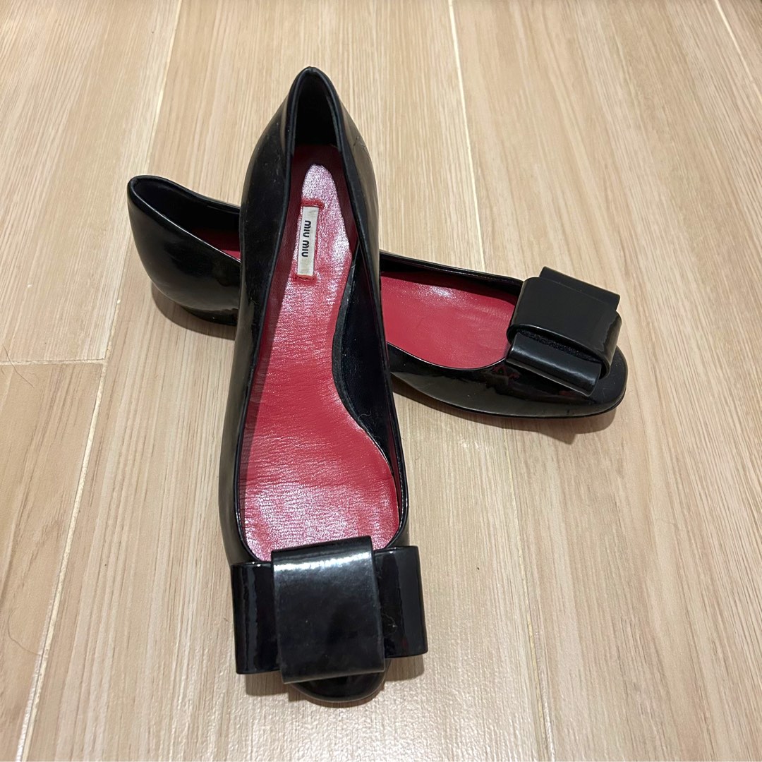 Miu miu patent leather flats clearance