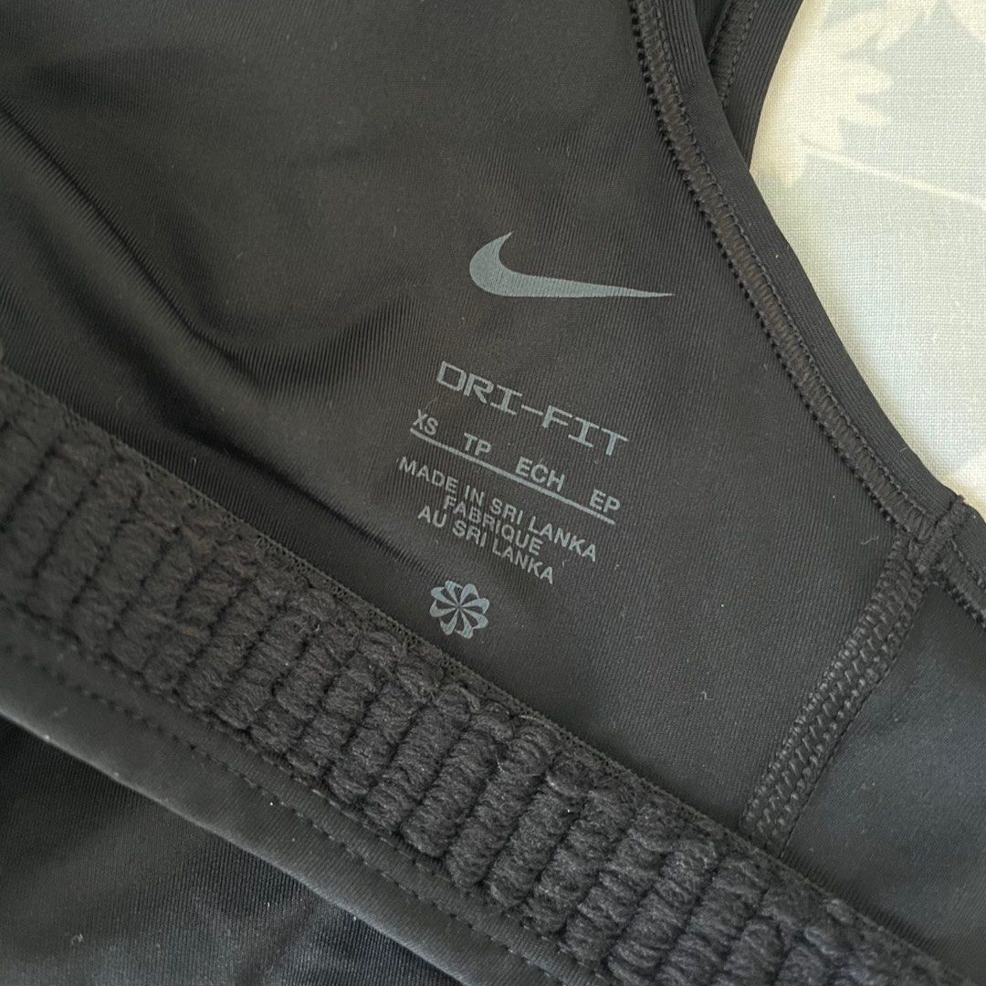 Nike sports bra (Category: Activewear) located in Quezon City. Submitted by _ynlm (Listing ID 1317738857, Image 3). Description: ❗️sizes: XS and S ❗️brand new, only tried on ❗️hand washed ❗️ no tags because I removed it before trying it on ❗️ removable pads ❗️ rfs: wrong sizing Buyer will shoulder SF. .