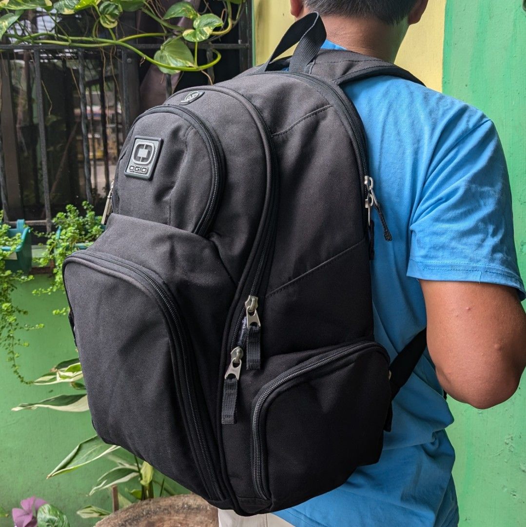 OGIO - Kirby pack (Category: Backpacks) located in Lucena. Submitted by farncdms (Listing ID 1317778057, Image 2). Description: OGIO - Kirby pack This sturdy TPE backing and the eco color is made with recycled materials. You can keep your keys, phone and other gadgets in the five zippered pockets or mesh side pocket. Store a laptop up to 15 inches in the laptop sleeve and store your documents, books or others in the large main storage area. Produ