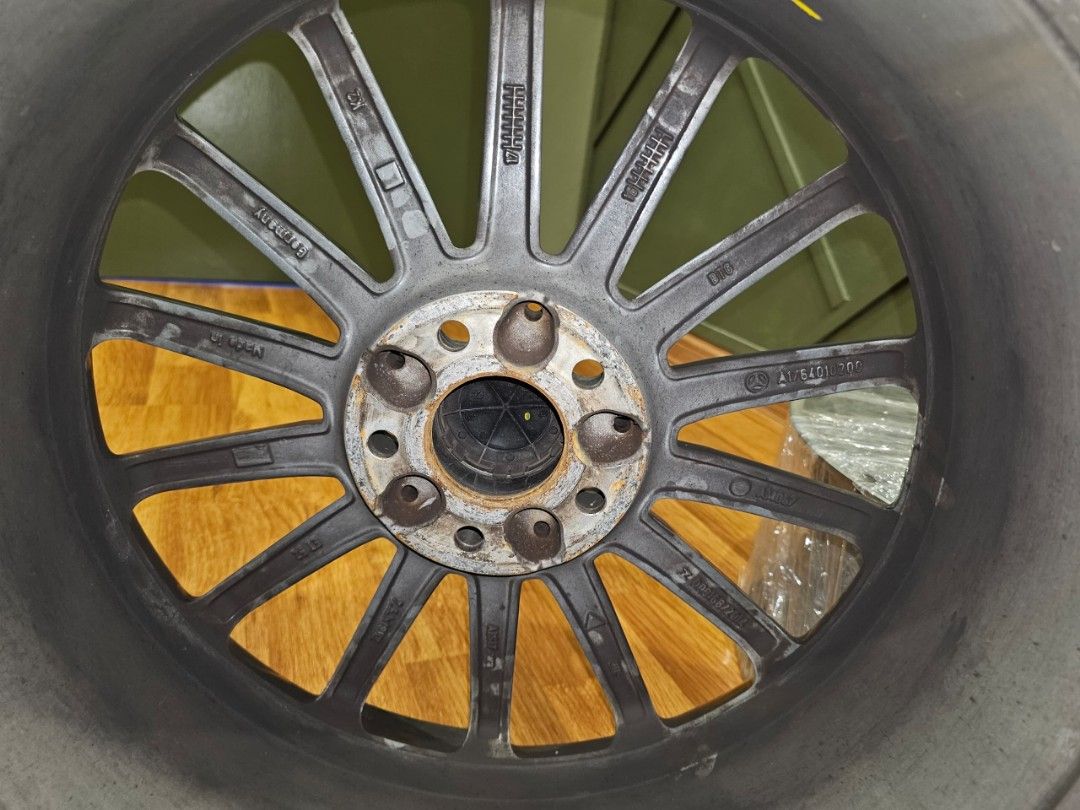 Original 18 inch Merc Cla200 AMG Rims, Auto Accessories on Carousell