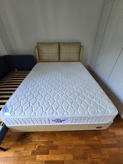 (Category: ) located in . Submitted by gissee (Listing ID 1317732438, Image 1). Description: .