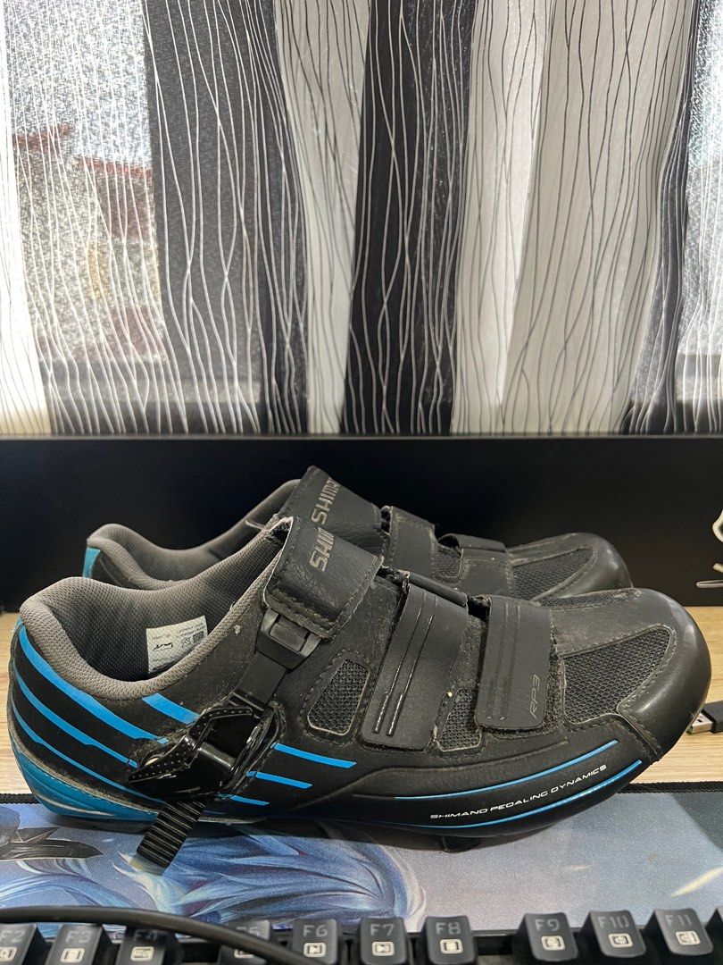 Shimano RP3 cleats shoes (Category: Sneakers) located in Silang. Submitted by ronshobbyph (Listing ID 1317723703, Image 2). Description: Minsan lang nagamit. RFS: nakatambak lang / upgrade.