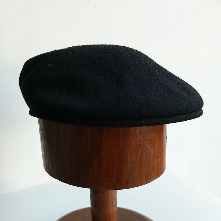 Vintage Flatcap Kangol Wool Flatcap newsboy cap Black Flatcap Size Medium  58 Cm made in england great britain In very good condition Woolen material 