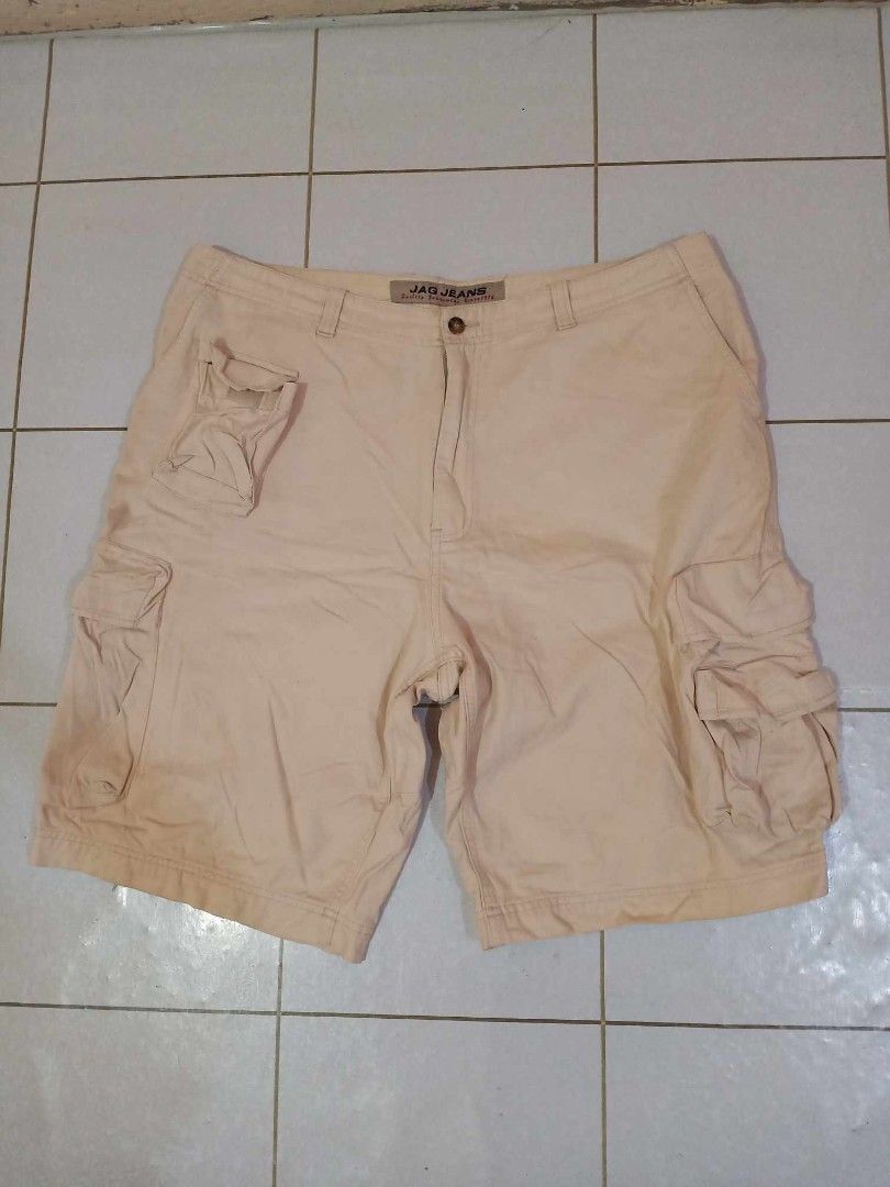 Vintage Jag Jeans Cargo Shorts Khakis Men s Fashion Bottoms Shorts on Carousell