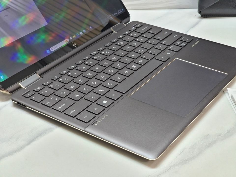 Warranty till yr 2025 Laptop HP Spectre x360 2 in 1 Laptop 14 ef0068TU