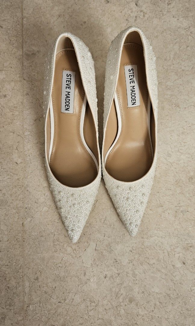 WORN ONCE Steve Madden Classie Pearl white wedding heels Women s Fashion Footwear Heels on Carousell
