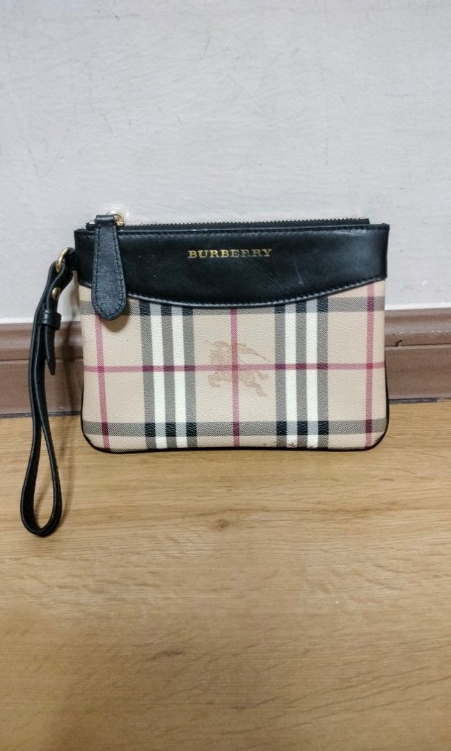 Wristlet burberry 2025