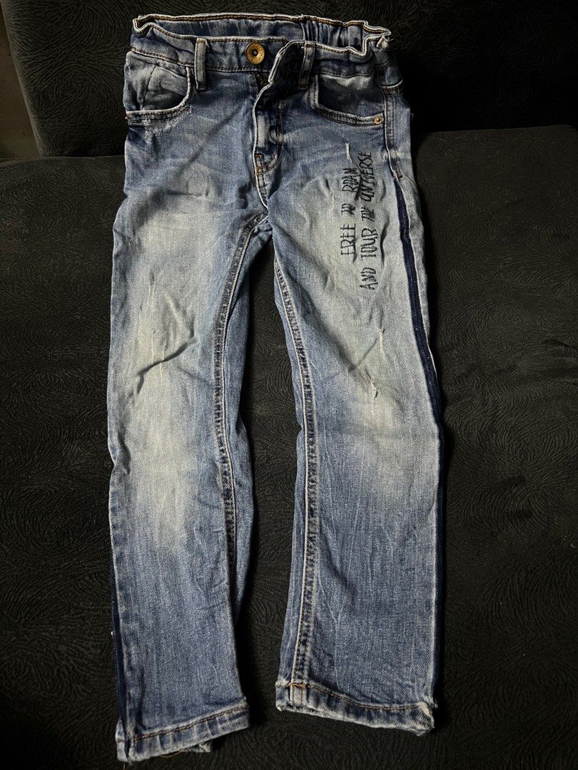 Zara Jeans (Category: Babies & Kids Fashion) located in Manila. Submitted by _baglover21 (Listing ID 1317868199, Image 1). Description: .