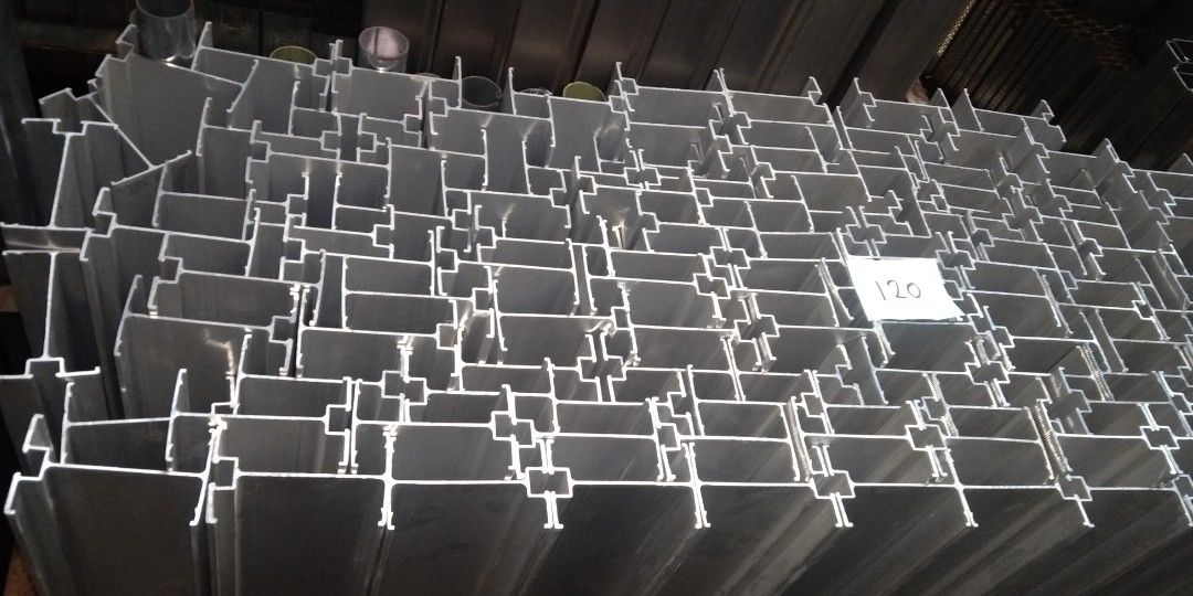 Aluma Beam For SALE !! (Category: Construction & Building Materials) located in Valenzuela. Submitted by elizabeth.nietes (Listing ID 1320958777, Image 1). Description: 75 x 122mm x 6 mtrs brand New aluma beam !!! direct planta ,Big dscounts for bulk !! for inquiry plss call : 0976-169-4137 0961-545-0901.