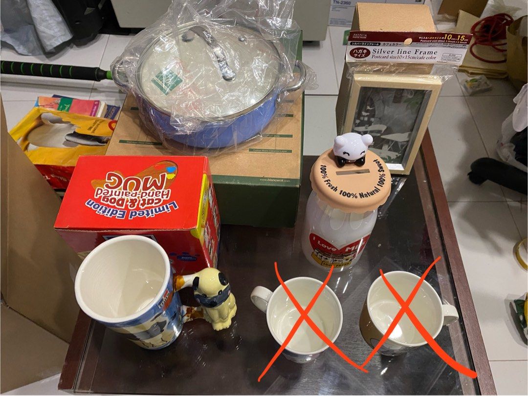 Assorted items (Category: Everything Else) located in Singapore. Submitted by purpleturtlez (Listing ID 1320536912, Image 2). Description: Like something? Offer your price, take and go Mugs, plates, cooking ware, etc, all brand new You can also buy the table 😊.