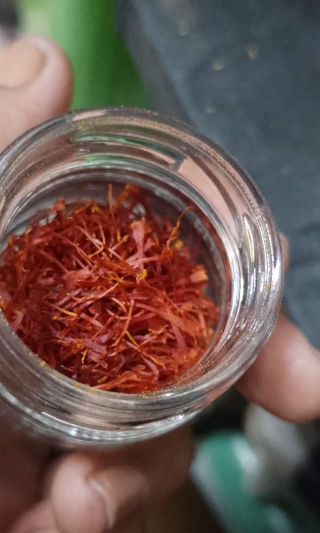 Banu Saffron Premium Red Saffron (Category: Spice & Seasoning) located in Quezon City. Submitted by akosiluna44 (Listing ID 1321046091, Image 2). Description: new Premium Spanish Red Saffron threads from Spain Award-winning red Saffron 2 grams expiry: August 2026 ISSUE: Rusting ung cover ng bottle dahil sa humidity #saffron #banusaffron.