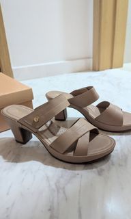 (Category: ) located in . Submitted by juicybuys (Listing ID 1321057124, Image 1). Description: .