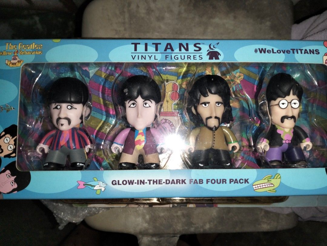 Beatles titans 3 inches figure (Category: Figurines & Statues) located in Manila. Submitted by ramonrobin.cruz (Listing ID 1321031044, Image 1). Description: Beatles titans 3 inches figure = ₱4,500 Brand New in box Apple Corps limited.