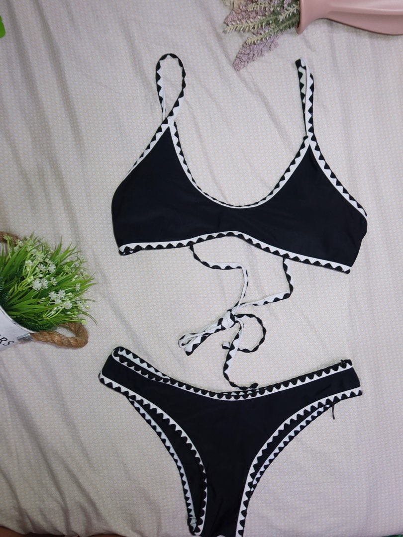 Black and White Stripe Two Piece Bikini Set, Women's Fashion, Swimwear ...