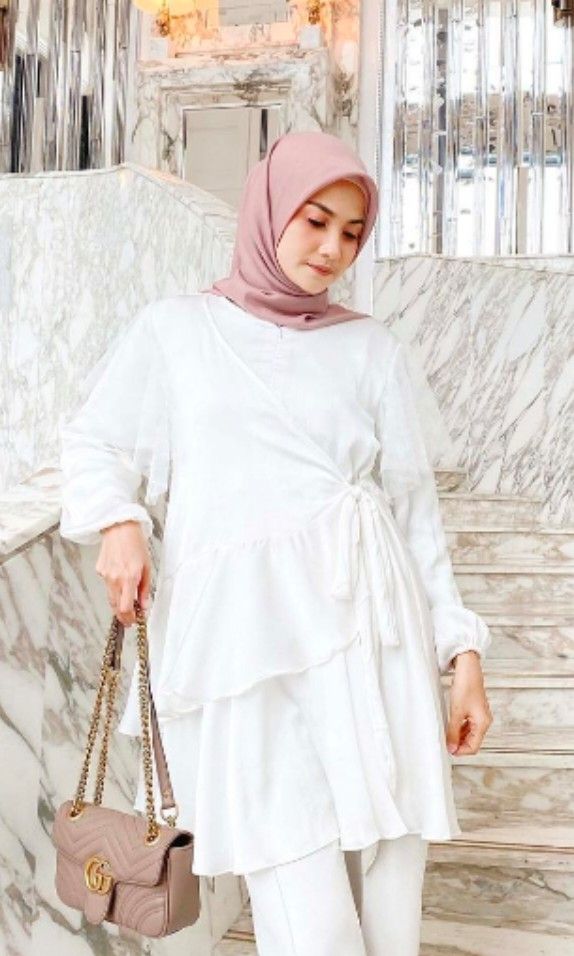 vanilla hijab clothing