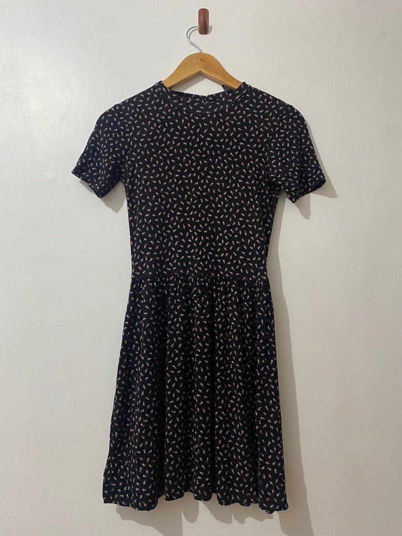 Forever 21 backless dress Women s Fashion Dresses Sets Dresses on Carousell