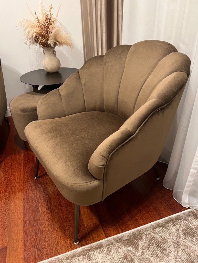 Scallop Shell Chair Full set: Scallop/ Shell velvet chairs & coffee table & stool ...