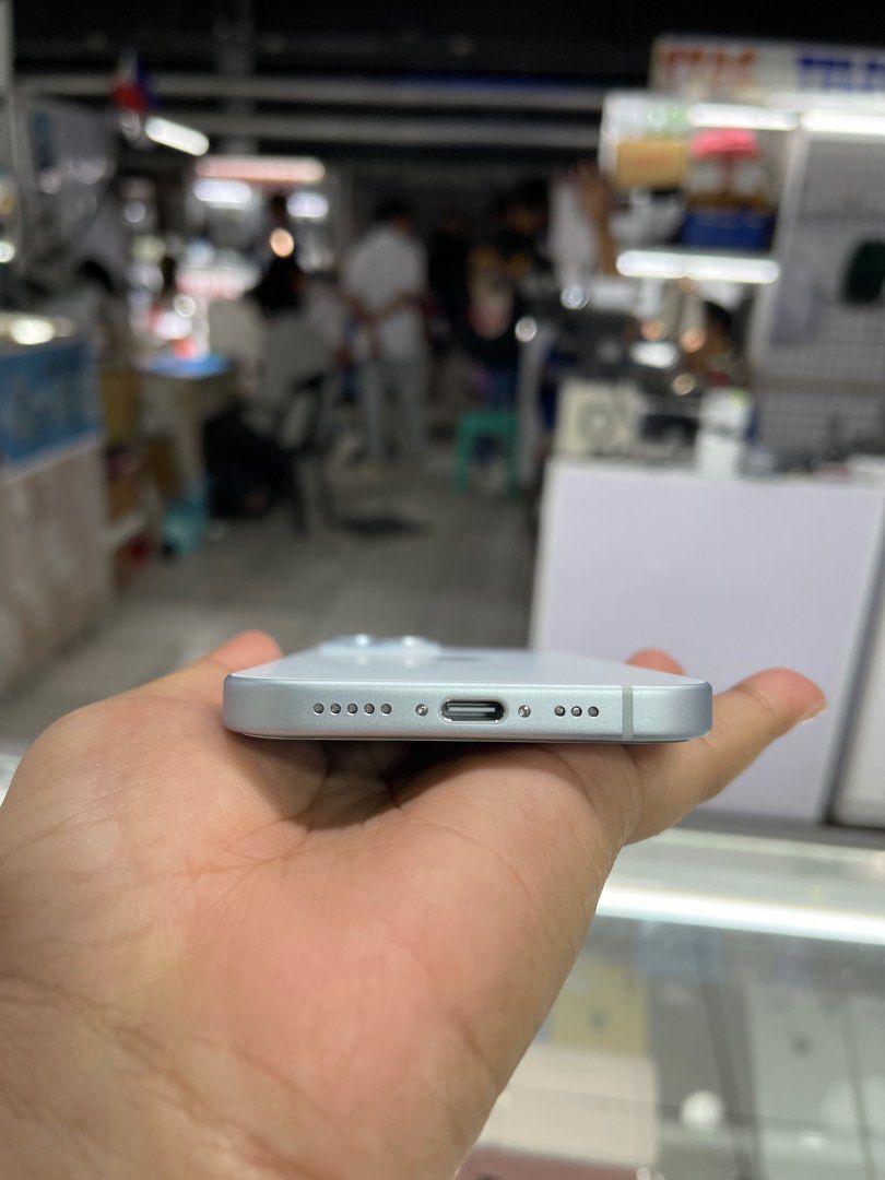 IPHONE 15 (Category: iPhone 15 Series) located in Manila. Submitted by farhanadau39938 (Listing ID 1321060506, Image 2). Description: IPHONE 15 •UNDER WARRANTY •SMART LOCK •NTC APPROVED •128GB •ORIGINAL •NO ISSUE •LEGIT •NO REPAIR HISTORY •GOOD AS NEW •99SMOOTH •NO REFURBISHED •FREE TREUTOOLS •UNLIRESET INCLUSION CASE TEMPERED GLASS CHARGER Follow us on tiktok: www.tiktok.com/@amrongadgethub We deliver right at your doorsteps! •Store Pick-UP •Cas