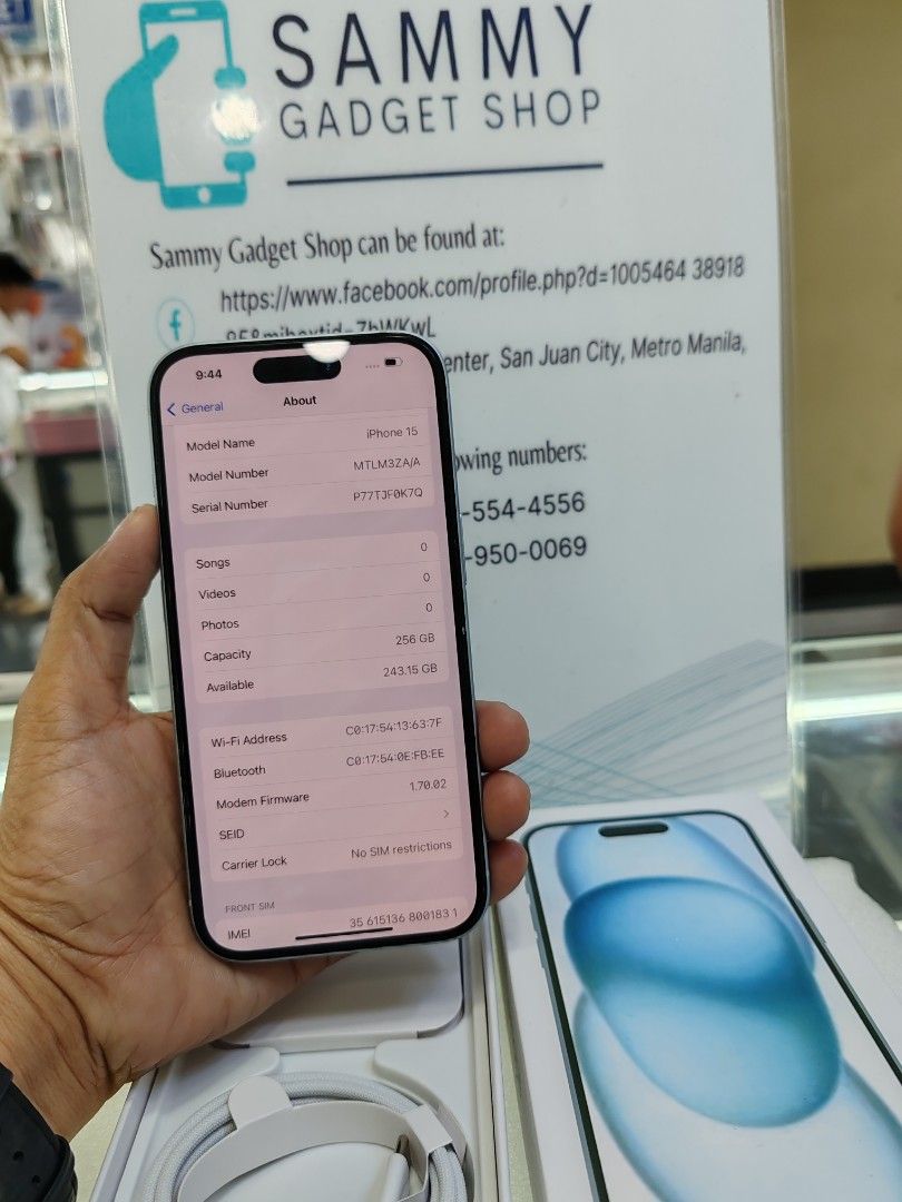 Iphone 15 256 hk variant (Category: iPhone 15 Series) located in Quezon City. Submitted by ronalynac40976 (Listing ID 1321020387, Image 2). Description: Pre-loved Iphone 15 hk dual sim 93% batteri health good condition with box, usb, cord ✅pick up store in greenhills shopping center ✅We accept swap/trade in ✅We accept credit card installment ✅We ship nationwide via (lbc) ✅dm or call for fast transaction 📞092795000069/09425544556 ✅Located @ Aquar