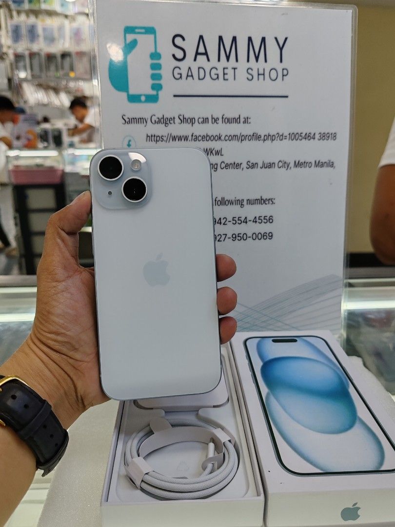 Iphone 15 256 hk variant (Category: iPhone 15 Series) located in Quezon City. Submitted by ronalynac40976 (Listing ID 1321020387, Image 1). Description: Pre-loved Iphone 15 hk dual sim 93% batteri health good condition with box, usb, cord ✅pick up store in greenhills shopping center ✅We accept swap/trade in ✅We accept credit card installment ✅We ship nationwide via (lbc) ✅dm or call for fast transaction 📞092795000069/09425544556 ✅Located @ Aquar