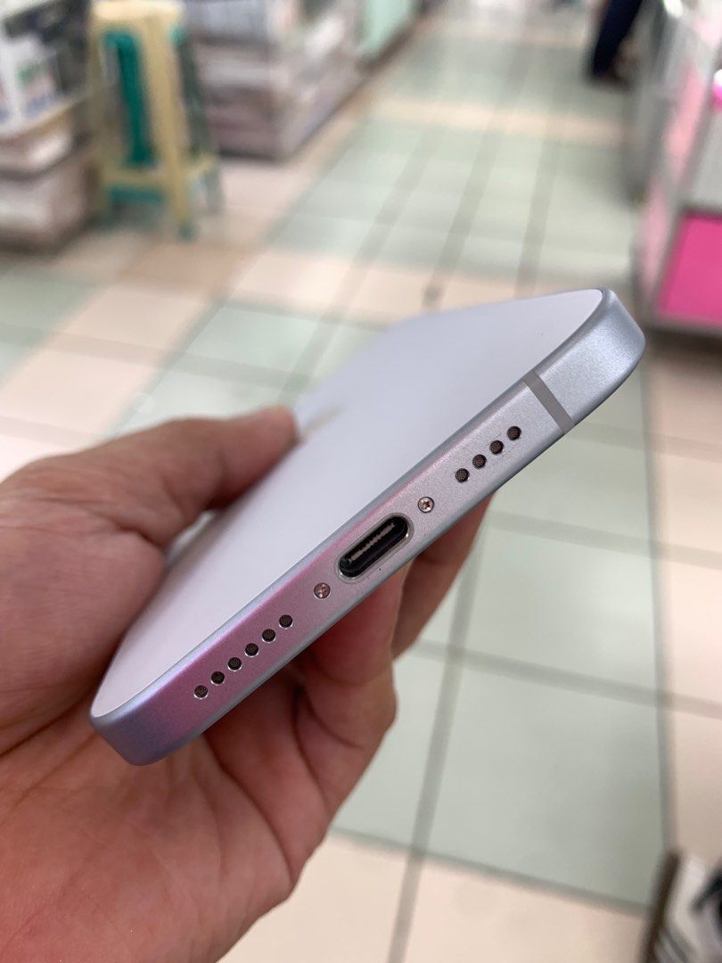 iPhone 15 plus (256gb) (Category: iPhone 15 Series) located in Manila. Submitted by arzillah (Listing ID 1321045022, Image 3). Description: iPhone 15 plus 256gb Factory unlock Ntc approve 99% bh Slightly use No dents No issue No scratches All working Open for COD/COP + SF Manila area (sameday delivery) Province area (via LBC) required DP to avoid cancellations Physical store: Greenhills Shopping Center, 2ndfloor Contact#: 09482217224 Page: Arzill
