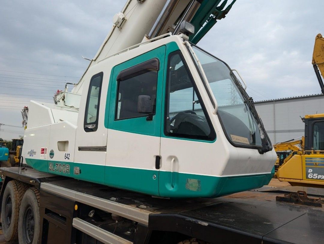 Kato 70tons rough terrain crane (Category: Construction Tools & Equipment) located in Makati City. Submitted by ztak13 (Listing ID 1321003022, Image 1). Description: Kato 70tons rough terrain crane Japan Surplus Contact no. 09175699818.