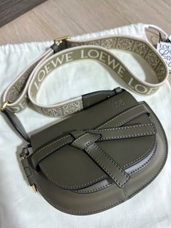 （分類：）位於 。 由 littlegingerbread 提交（商品編號 1321073115，圖片 1）。簡介： 。