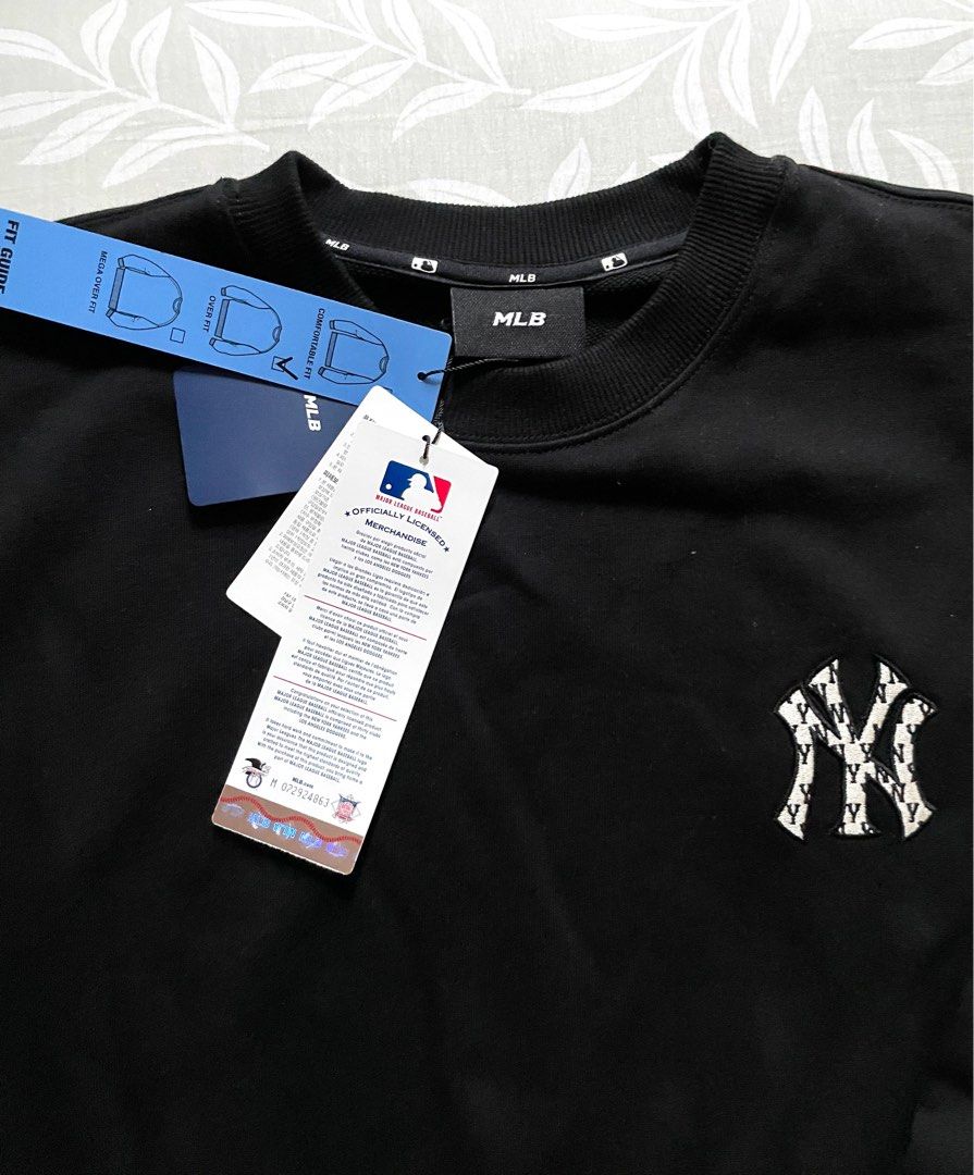 MLB black Logo sweatshirt