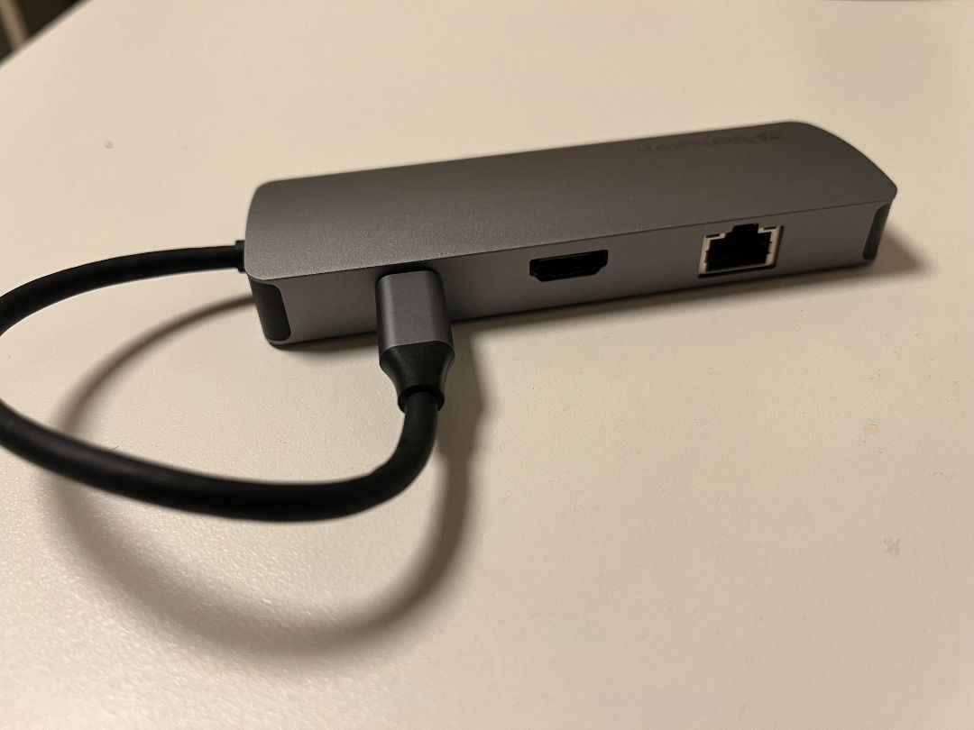 Multi-function USB-C Hub （分類：電腦線、轉接線及轉換器）位於 Hong Kong。 由 alextsang22 提交（商品編號 1321070086，圖片 3）。簡介： Two USB-A PD Charging VGA HDMI Ethernet 100%正常。