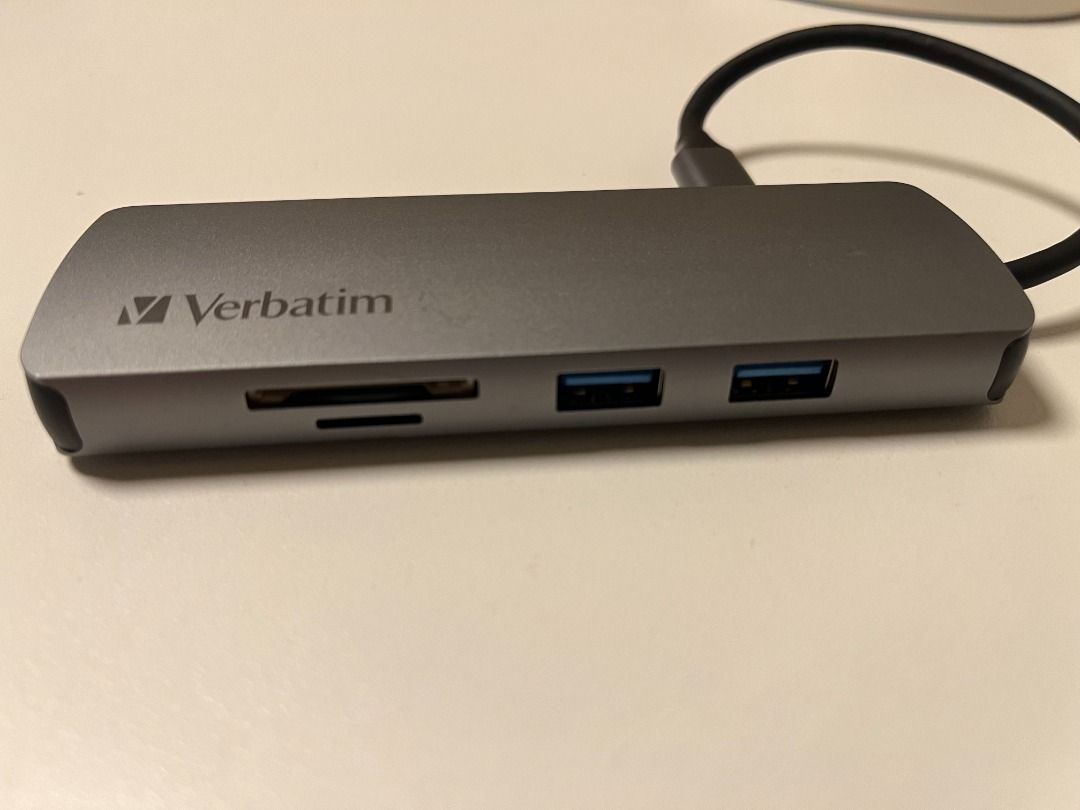 Multi-function USB-C Hub （分類：電腦線、轉接線及轉換器）位於 Hong Kong。 由 alextsang22 提交（商品編號 1321070086，圖片 1）。簡介： Two USB-A PD Charging VGA HDMI Ethernet 100%正常。