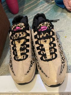 （分類：）位於 。 由 share.preloved 提交（商品編號 1321028570，圖片 1）。簡介： 。