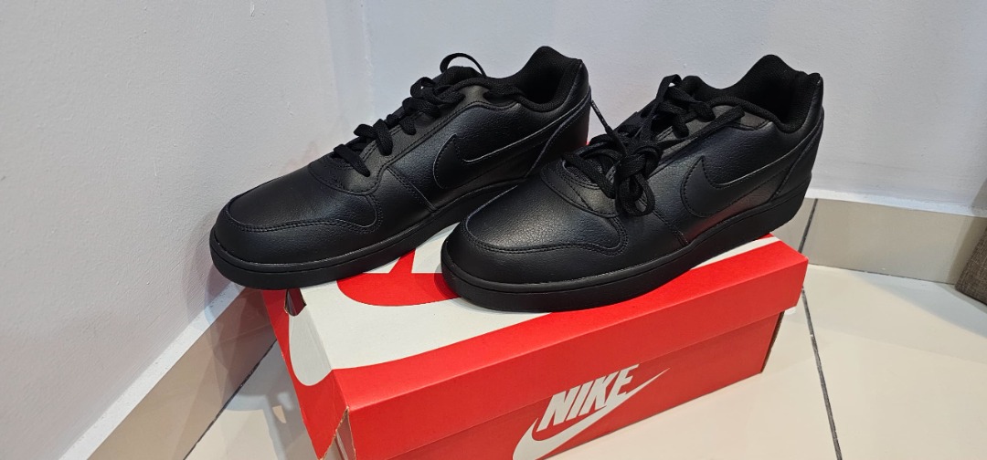 Nike ebernon sale hotsell