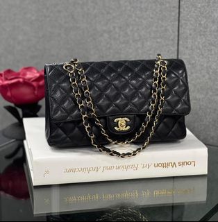 (Category: ) located in . Submitted by neverfull_luxury_bag (Listing ID 1320976541, Image 1). Description: .