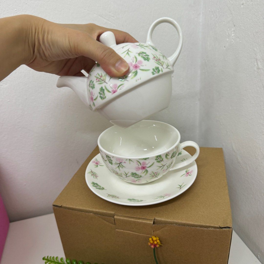 Tea Pot Raya One Utama 2024 Raya collection Teapot_ Flower Tea cup, Furniture & Home ...