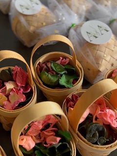 Bunga rampai, Hobbies & Toys, Stationery & Craft, Occasions & Party ...