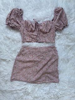 (Category: ) located in . Submitted by prelovedninics (Listing ID 1321044684, Image 1). Description: .
