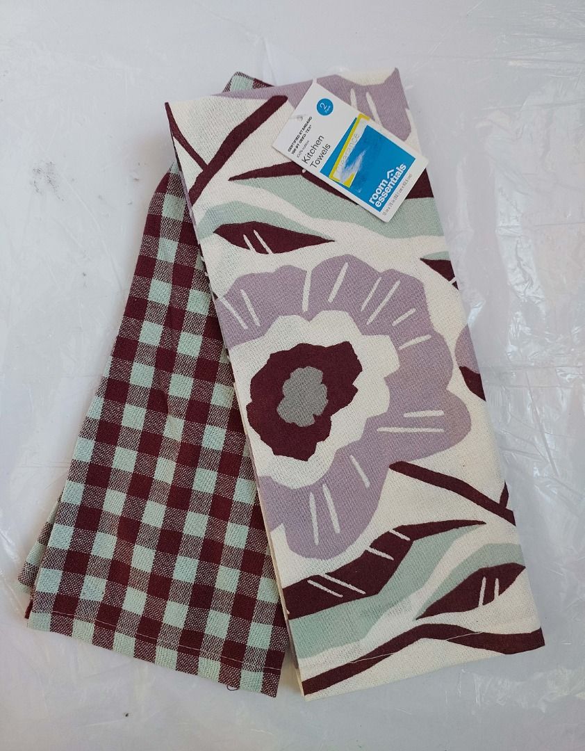 RE Room Essentials Kitchen Hand Towel 2 Pack Assorted Furniture Home Living Kitchenware Tableware Towels Napkins Holders on Carousell