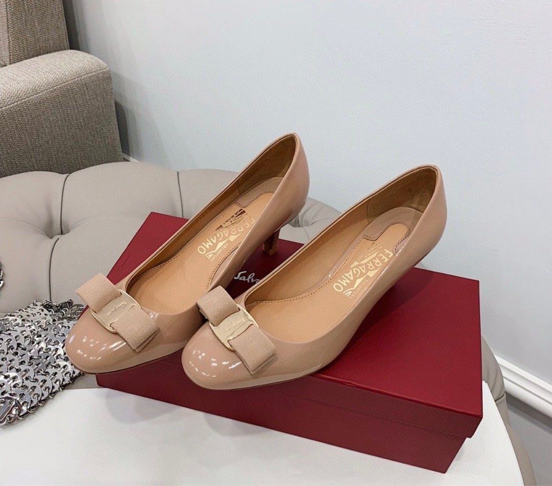Ferragamo shoes heels best sale