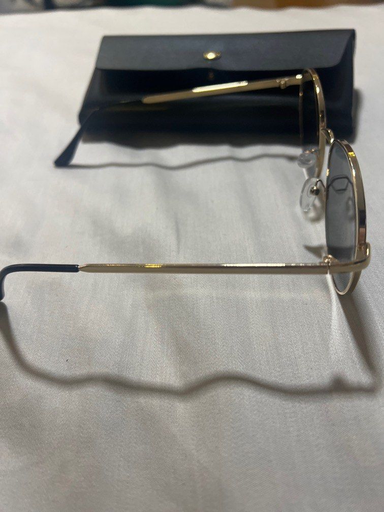 Shades (Category: Sunglasses & Eyewear) located in San Fernando. Submitted by _prelovedbysflp (Listing ID 1321042803, Image 3). Description: Bought it from SHEIN.