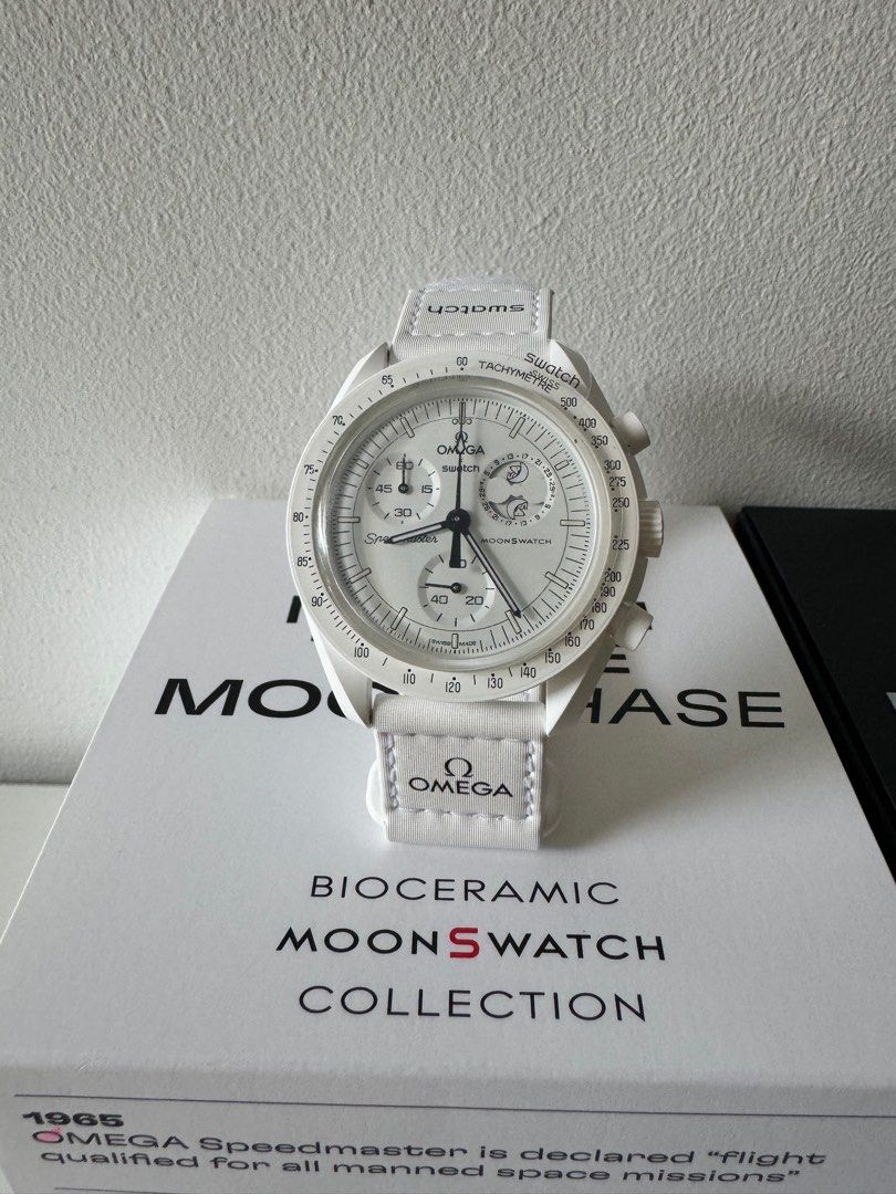 Swatch x Omega x Snoopy MoonSwatch White (Category: Luxury Watches) located in Cebu City. Submitted by simplyjoyce (Listing ID 1321108785, Image 3). Description: Hard to find! 🔥 Brandnew Omega X Swatch BioCeramic MoonSwatch “MISSION TO THE MOONPHASE” - WHITE Snoopy now onhand & available. Cebu City onhand. #sjccebuomegaswatchsnoopy #snoopylover #watchcollector.