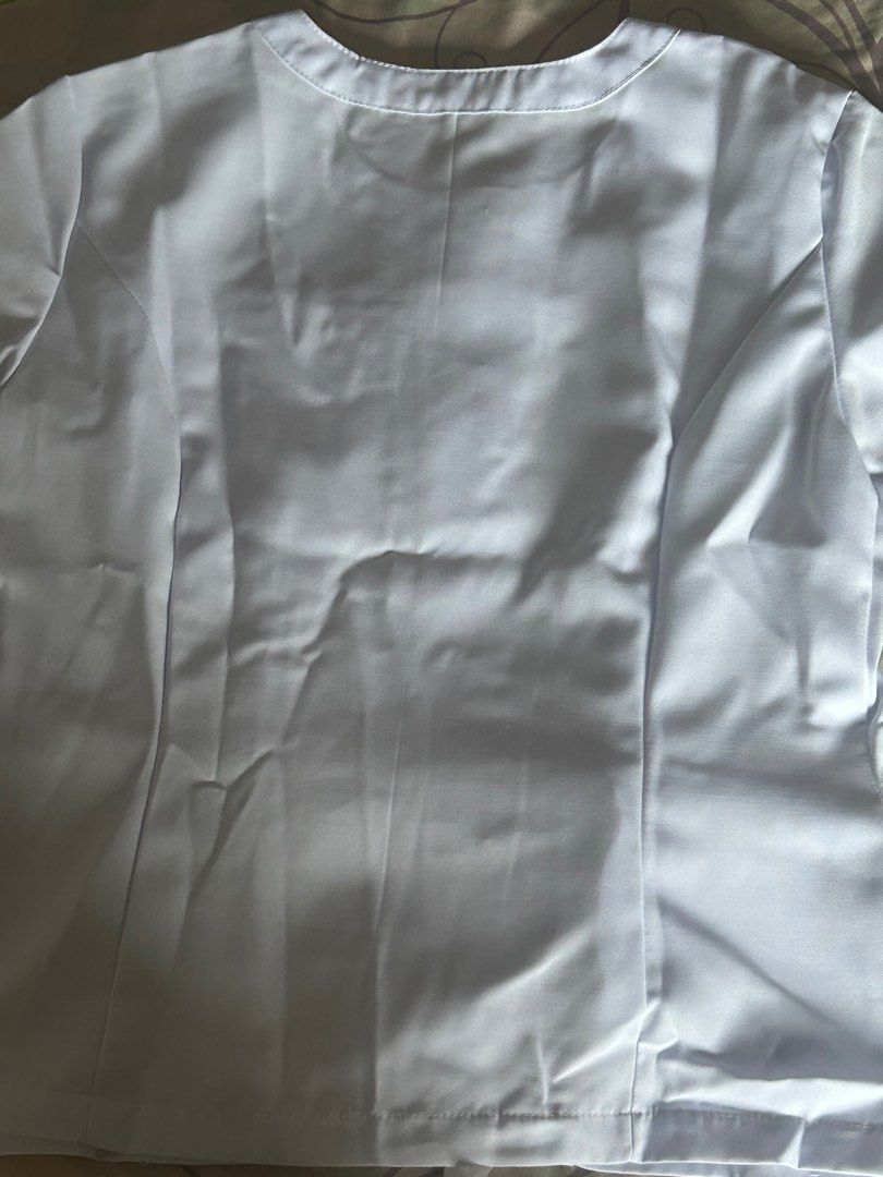 UERM Medicine Uniform L-XL (Category: Dresses) located in Caloocan City. Submitted by abiblya0002 (Listing ID 1321026965, Image 3). Description: From the main supplier of uerm Rfs: The size was too big for me it so never got to use it.