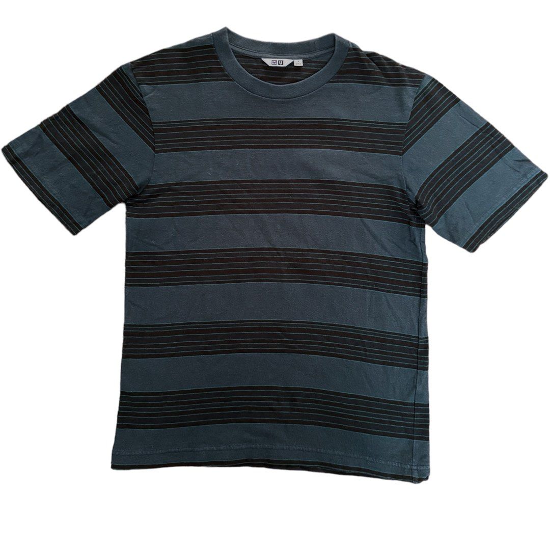 Uniqlo Boxy Stripes Tshirt (Category: Tshirts & Polo Shirts ) located in Tuguegarao City. Submitted by louphi (Listing ID 1321073171, Image 1). Description: Uniqlo Boxy Stripes Tshirt Size Small 18x26 Color rate 9/10 Condition 10/10 No issue.