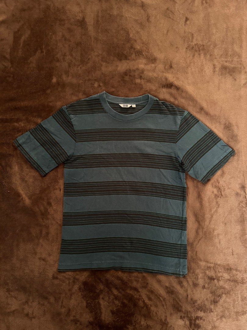 Uniqlo Boxy Stripes Tshirt (Category: Tshirts & Polo Shirts ) located in Tuguegarao City. Submitted by louphi (Listing ID 1321073171, Image 3). Description: Uniqlo Boxy Stripes Tshirt Size Small 18x26 Color rate 9/10 Condition 10/10 No issue.