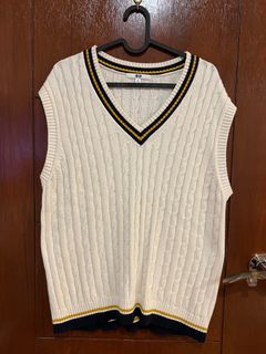 (Category: ) located in . Submitted by eunices.closet (Listing ID 1321101671, Image 1). Description: .