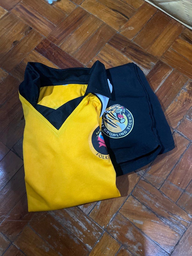 UST Pathfit Folk Dance Uniform (Women's) (Category: Activewear) located in Quezon City. Submitted by dclutter_ph (Listing ID 1321080712, Image 1). Description: Size L but can fit small to medium (see pic) two sets available :) .