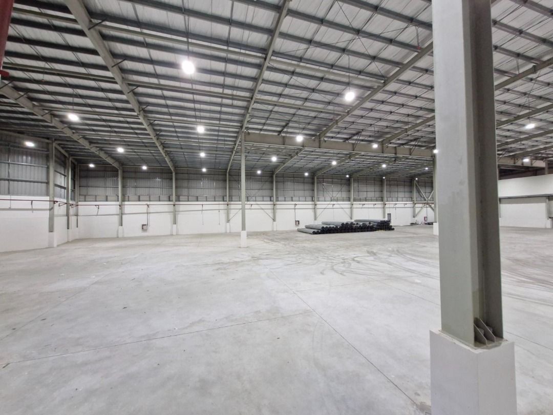 WAREHOUSE FOR LEASE CALAMBA (Category: Commercial) located in Muntinlupa City. Submitted by 1praiserealtyservices (Listing ID 1321050571, Image 2). Description: FACILITY HIGHLIGHTS: • 3-Phase Power System • Solar Energy Back-Up Power • Rainwater Harvesting System • Installed natural air vents (ridge vents on the roof) • 4 Automated Dock Levelers • 6 Automatic Roll-Up Doors • Two 157 sqm Service Ramps • 4 Fire/Emergency Exits • 8-Zone Fire Detecti